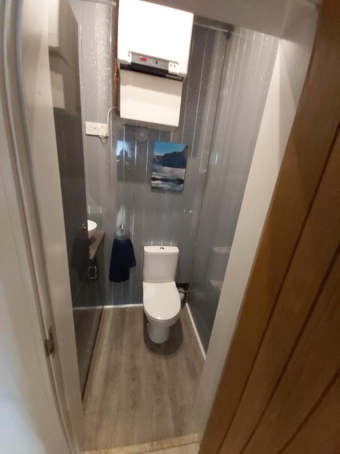 One Bedroom Flat, Very Close To Town Center. Oban Buitenkant foto