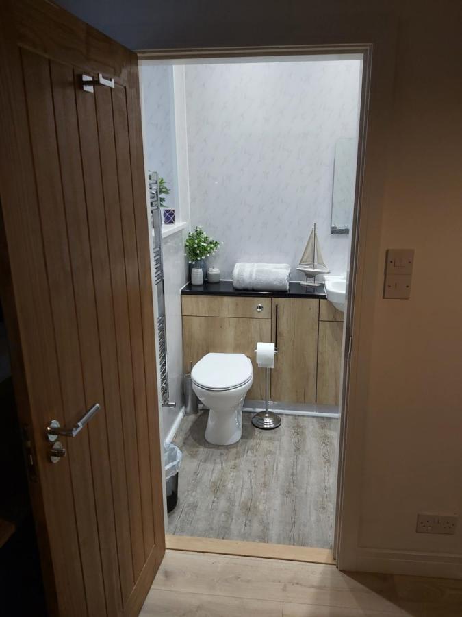One Bedroom Flat, Very Close To Town Center. Oban Buitenkant foto