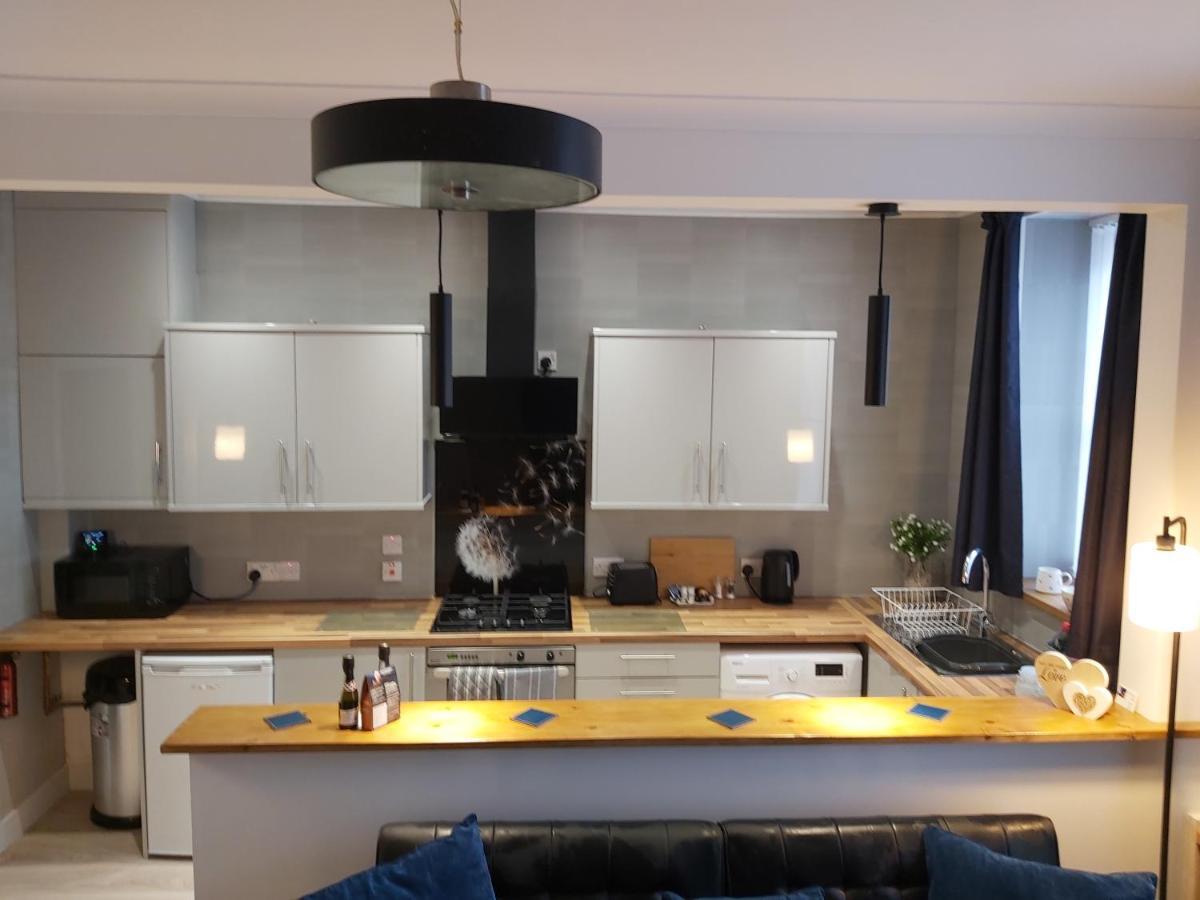 One Bedroom Flat, Very Close To Town Center. Oban Buitenkant foto